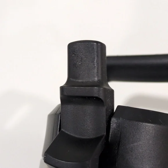 YETI Rambler 18 oz Seafoam BPA Free Bottle with Straw Cap - Picture 5 of 7